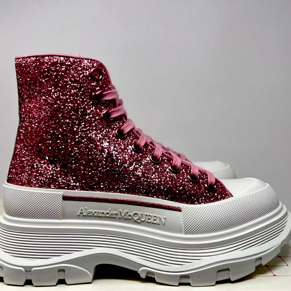 Alexander McQueen Tread Slick Sneaker Barbie Pink Metallic Glitter  37 6.5